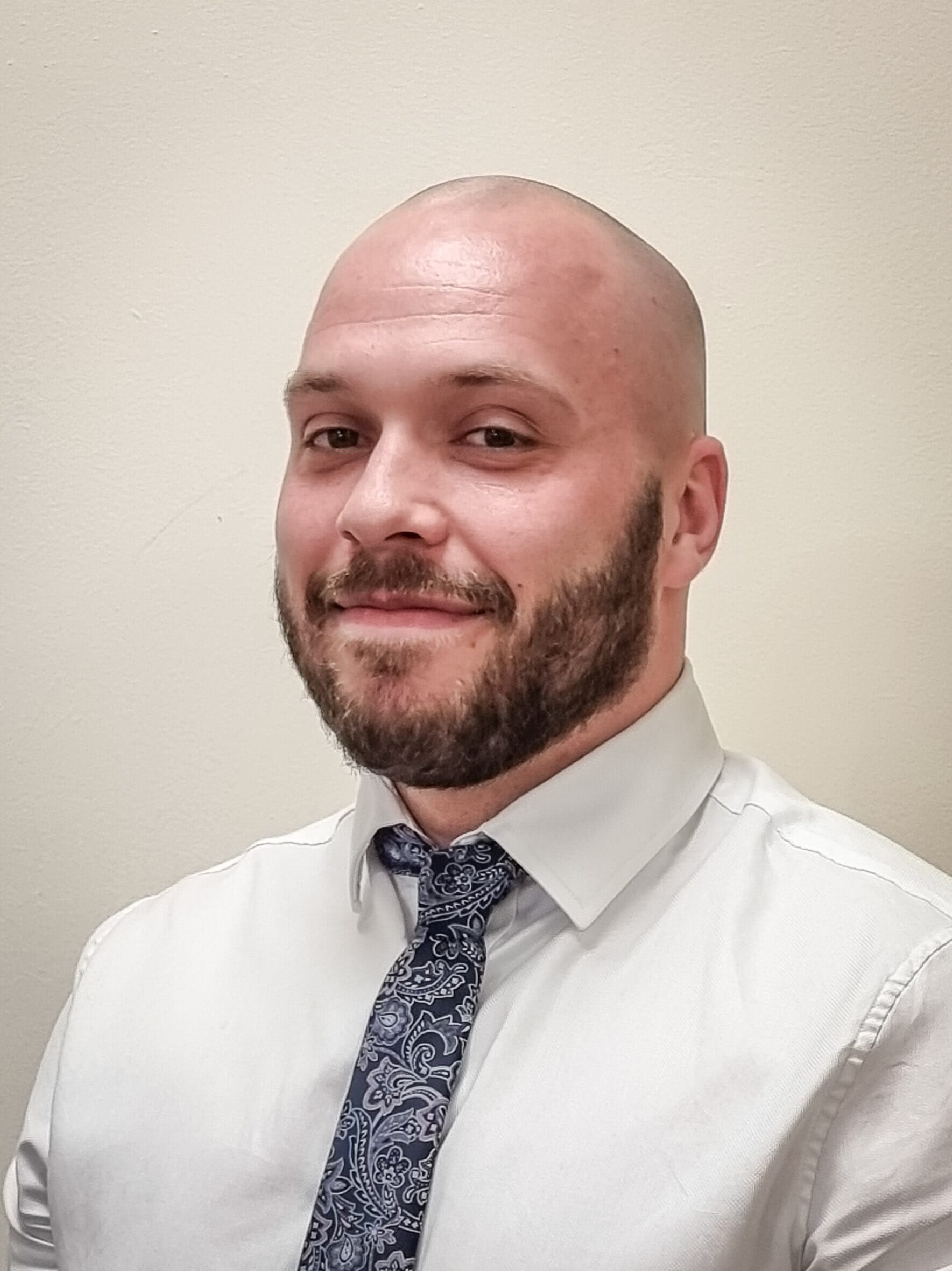 Charlie-Hitchman-Estate-Agent-Abbeymead-Gloucester.jpg?w=768&h=1024&scale