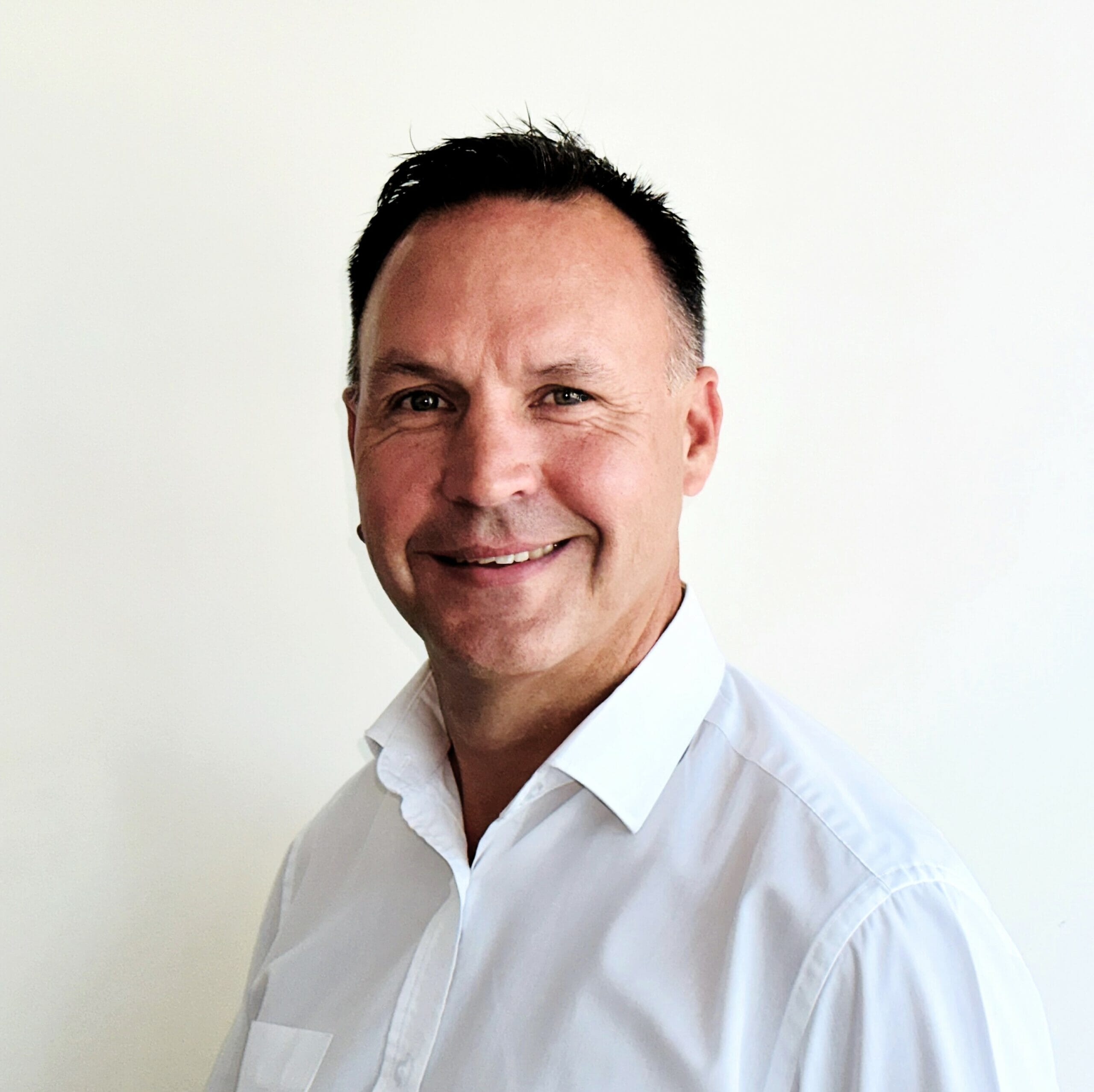 Ian-Lazell-Estate-Agent-Abbeymead-Gloucester-2-1-scaled.jpg?w=1024&h=1024&scale