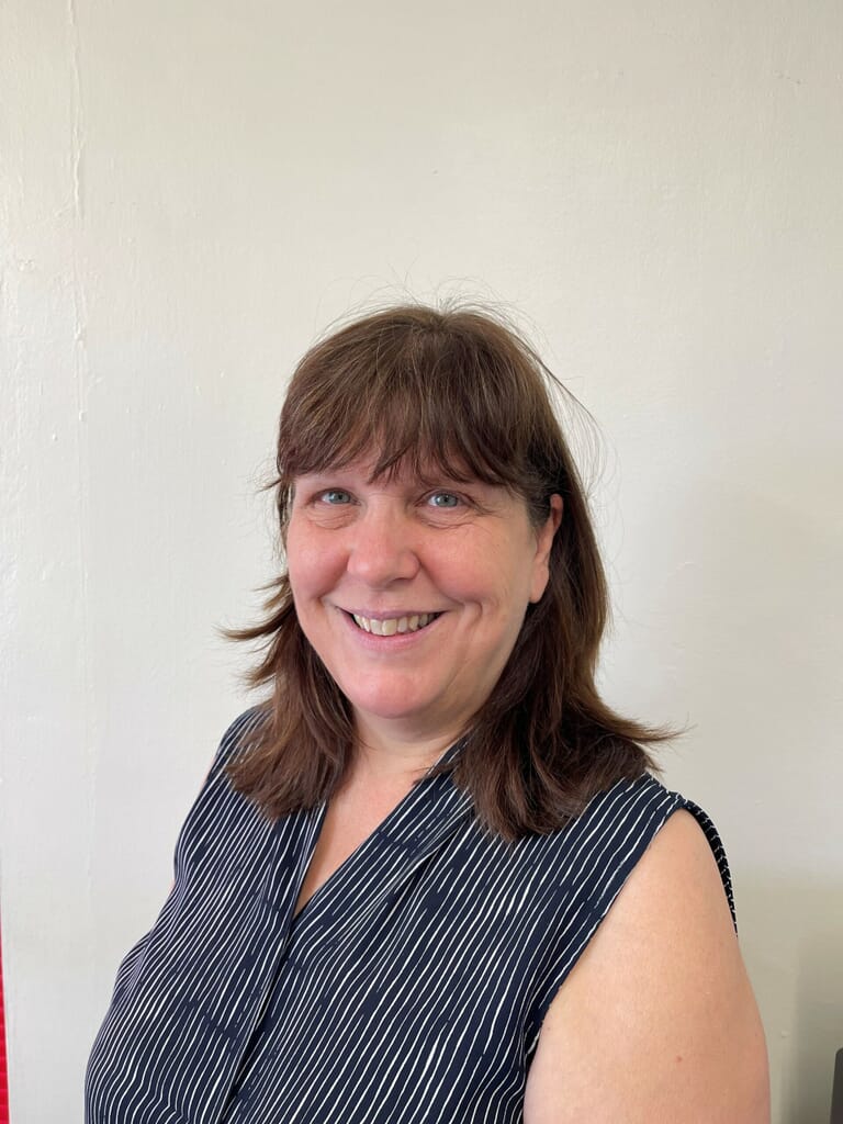 Sue-Sysum-Letting-Agent-Quedgeley-Gloucester-scaled.jpg?w=768&h=1024&scale Sue-Sysum-Letting-Agent-Quedgeley-Gloucester-scaled.jpg?w=768&h=1024&scale