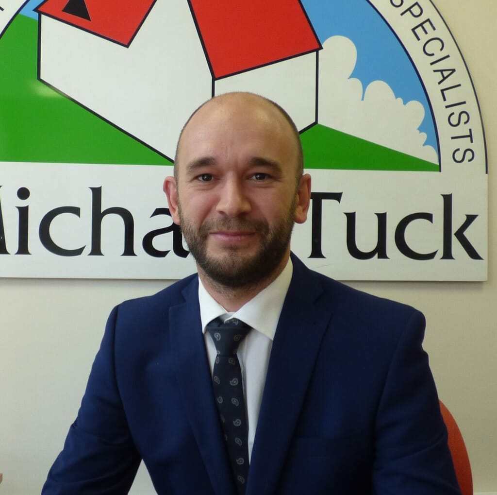 miles-pledger-michael-tuck-estate-agent-gloucester-scaled-e1615805573737.jpg?w=1024&h=1019&scale miles-pledger-michael-tuck-estate-agent-gloucester-scaled-e1615805573737.jpg?w=1024&h=1019&scale