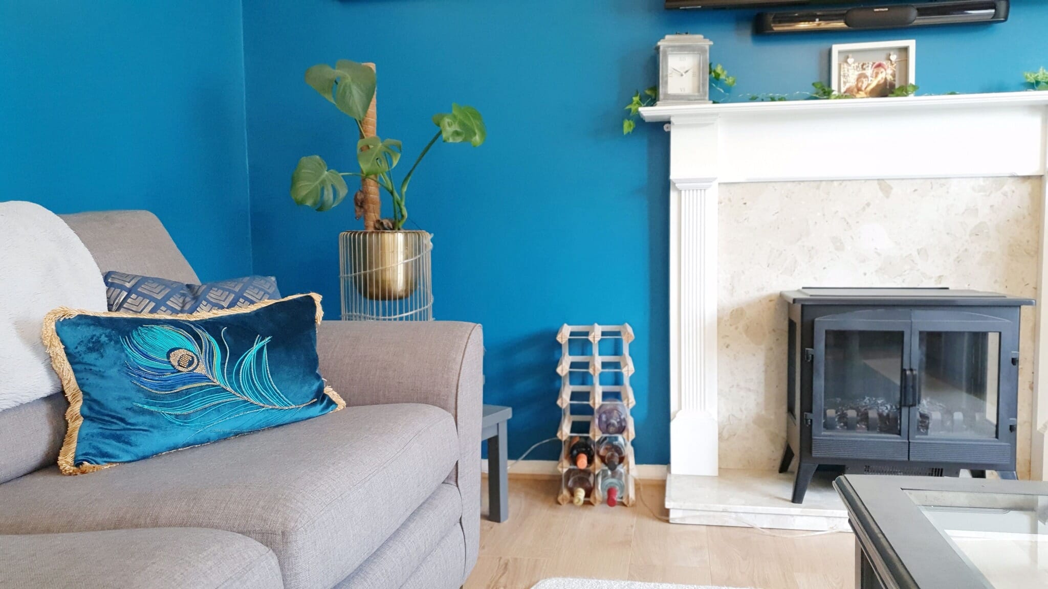 front-room-shot-2.jpg?w=1024&h=576&scale