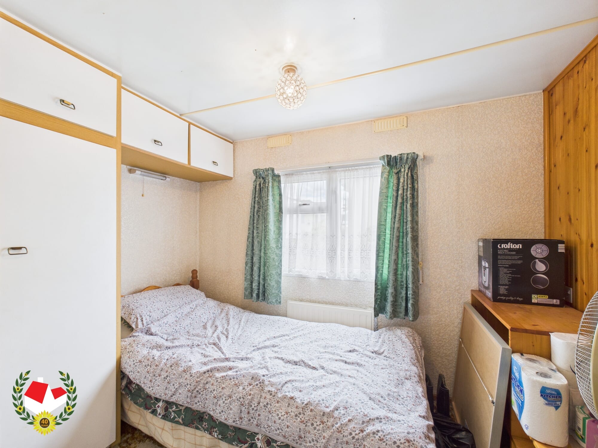 CAM01172G0-PR0621-STILL001 CAM01172G0-PR0621-STILL001