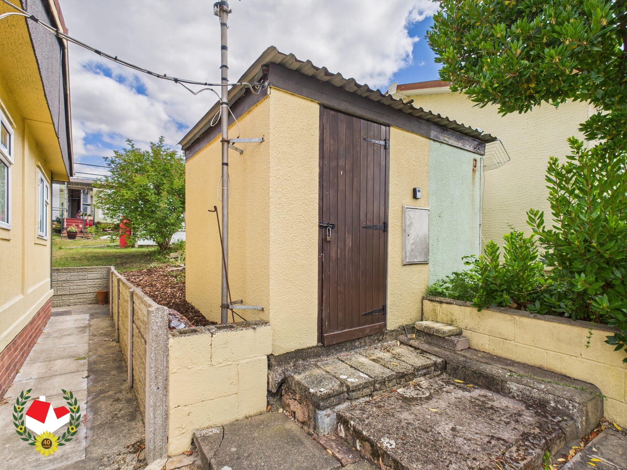 CAM01172G0-PR0621-STILL009 CAM01172G0-PR0621-STILL009