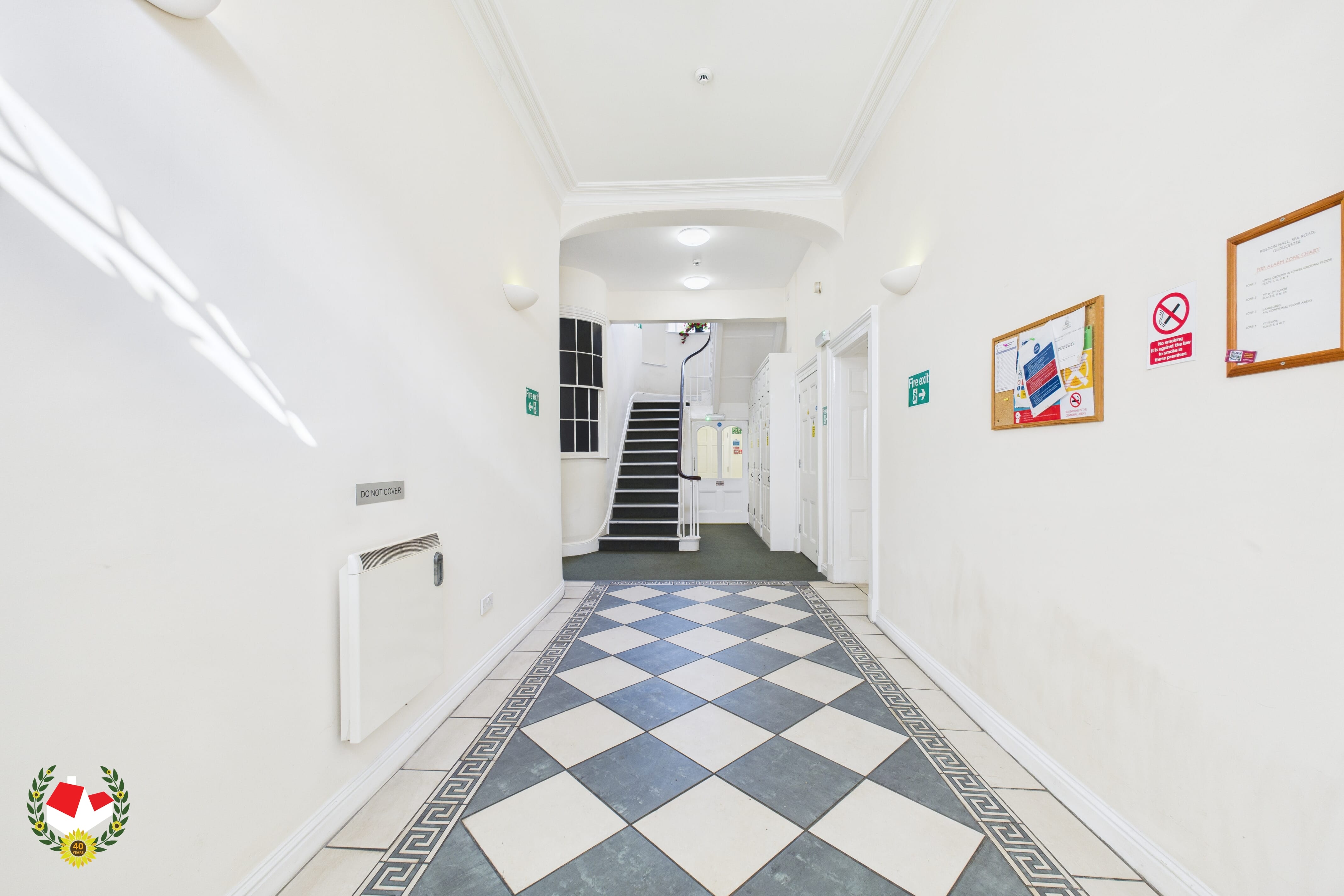 CAM01172G0-PR0703-STILL008 CAM01172G0-PR0703-STILL008