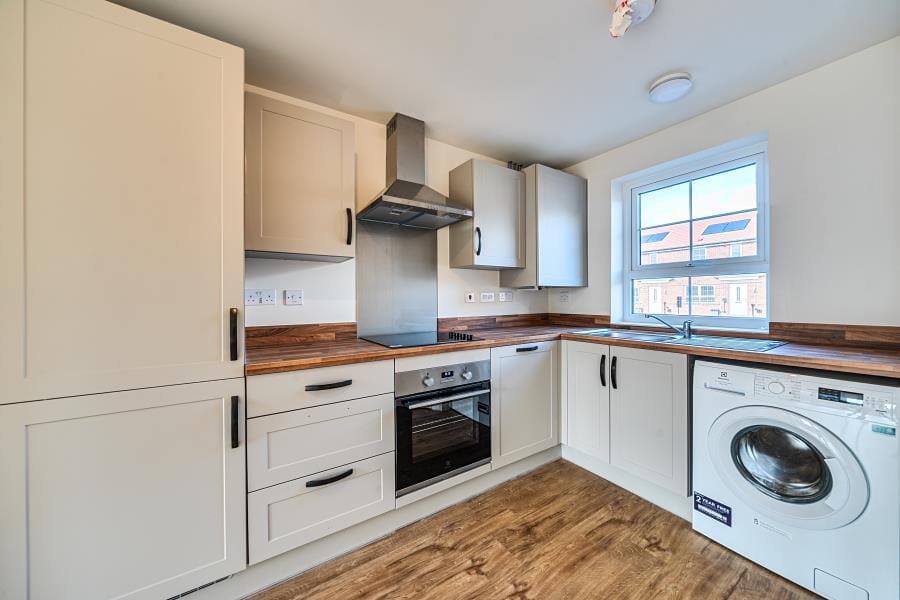 bfbc9816-5d30-440b-9c51-7c2d09717f67L01