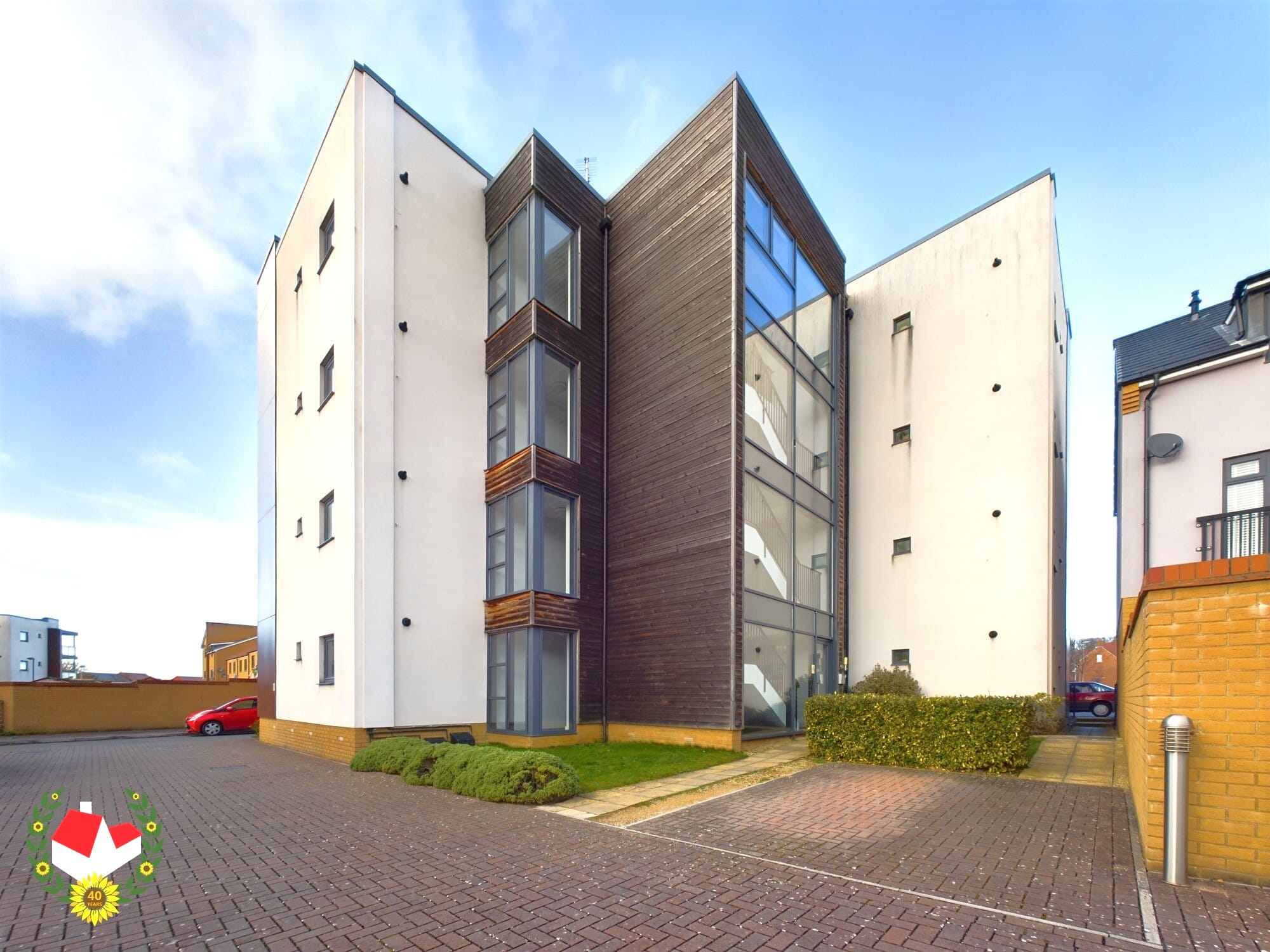 CAM01172G0-PR0202-STILL002