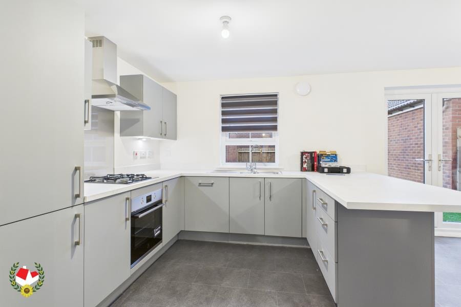 2efe01b4-d232-4c50-a169-faf37a7c2f44L01