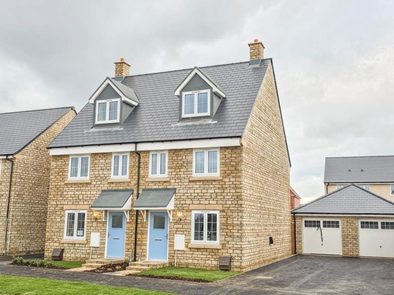 84f6fa46-0574-47f1-a8b6-19de89754d40L01