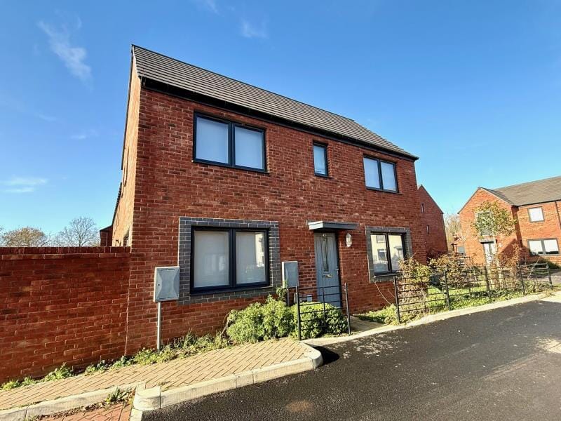 a0999cd4-2ad4-44aa-b629-cfa50e83a727L01