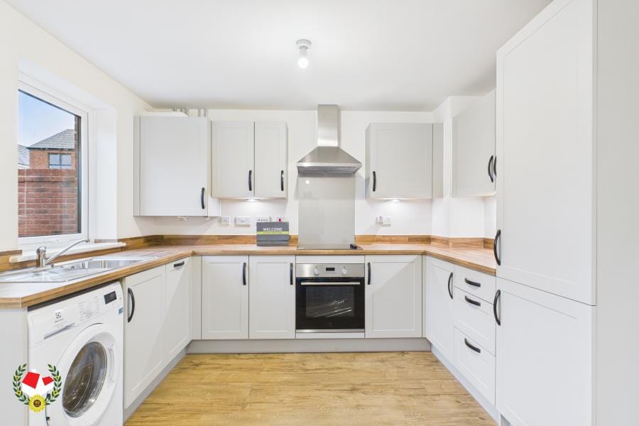 33437933-fc15-4290-9ebd-91813de23932L01