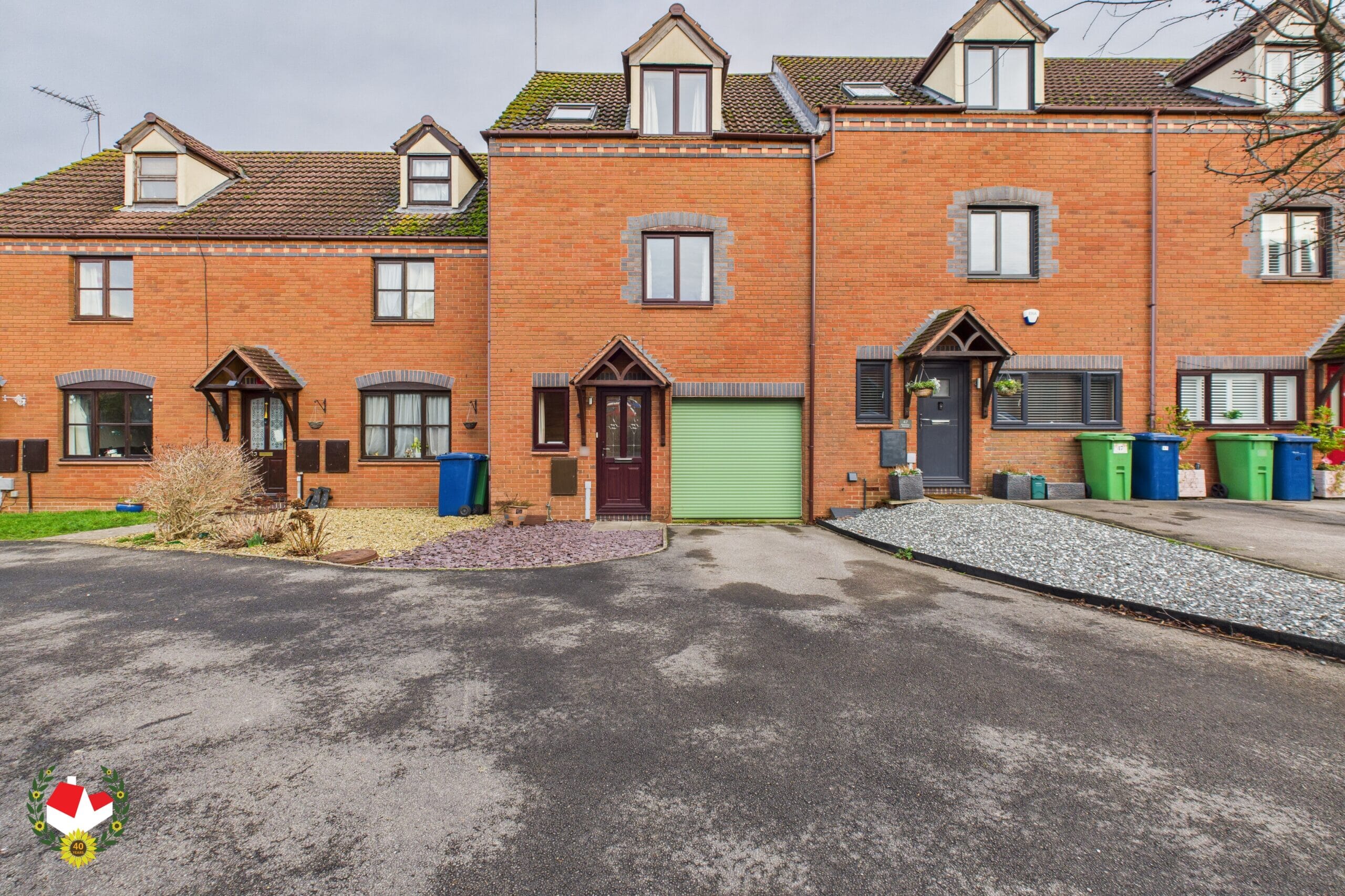 CAM04218G0-PR0357-STILL016-scaled