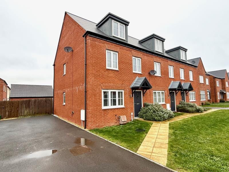 8137b8af-49bd-4648-8e08-7344a2fd65e1L01