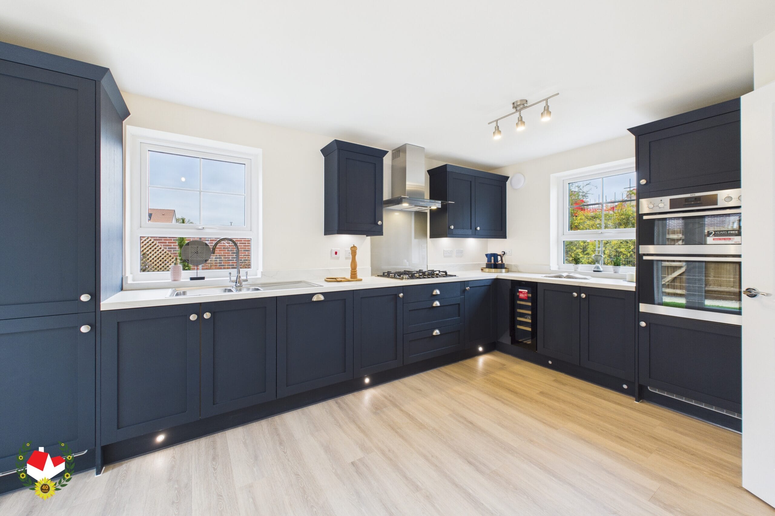 CAM04218G0-PR0317-STILL010-scaled