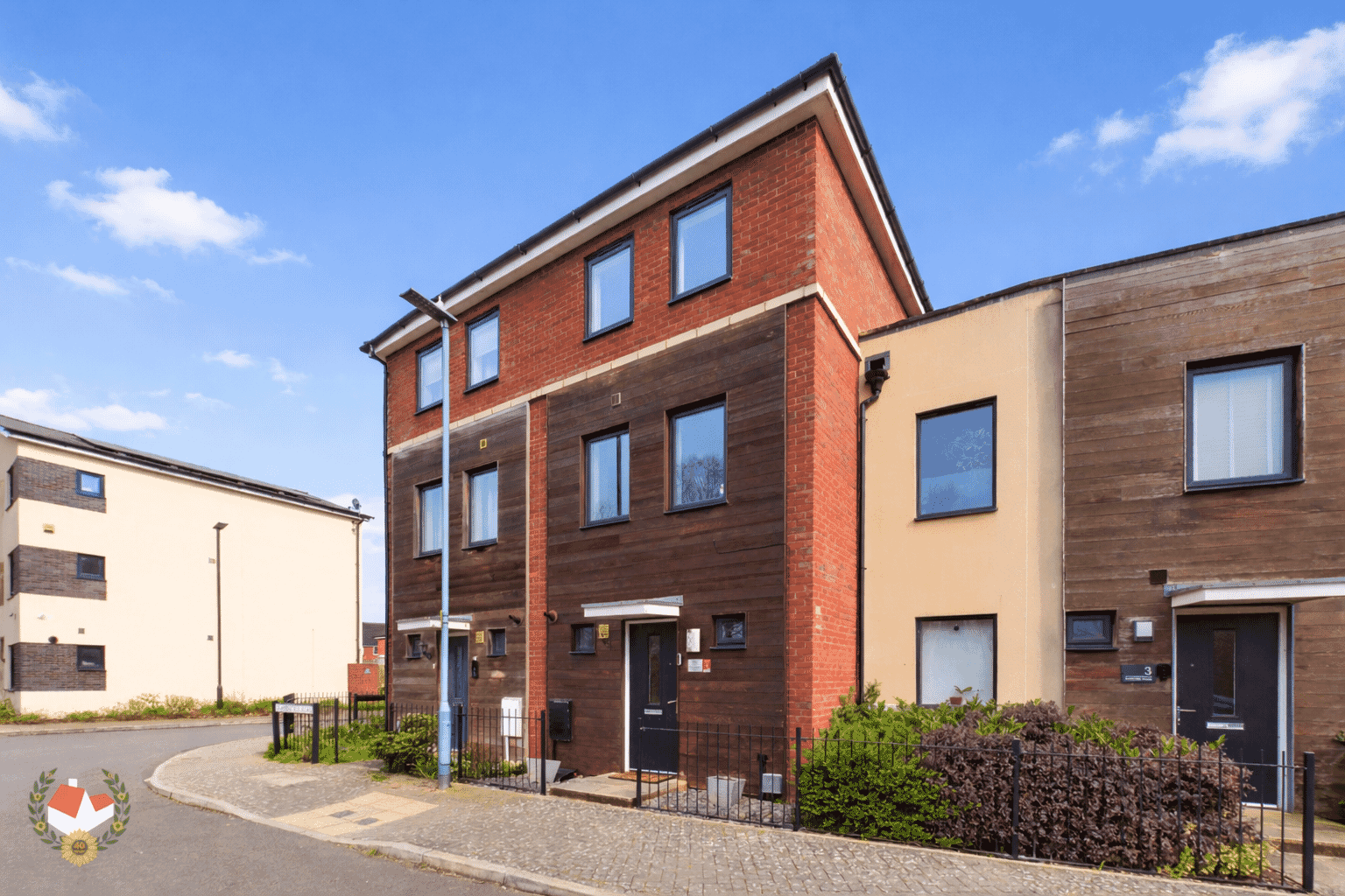 2AshbrittleFrontShot