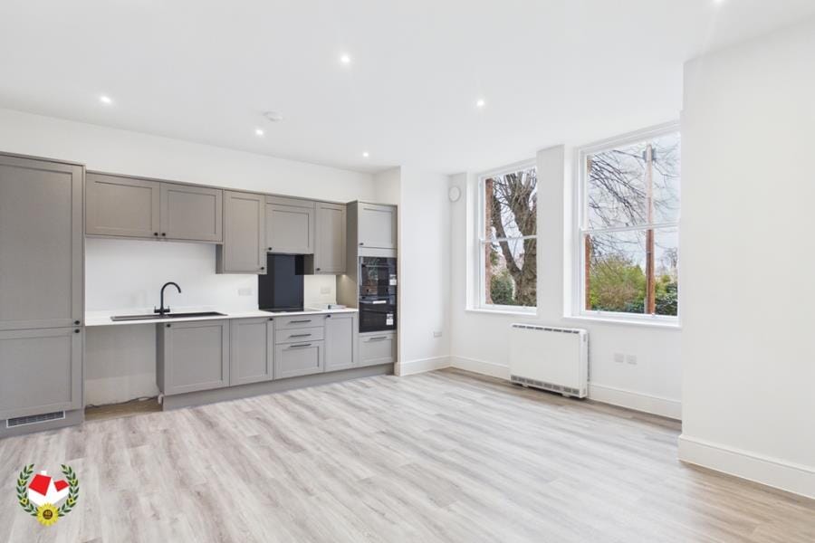 993d34d2-1775-42f7-a5f4-ebedb96439caL01