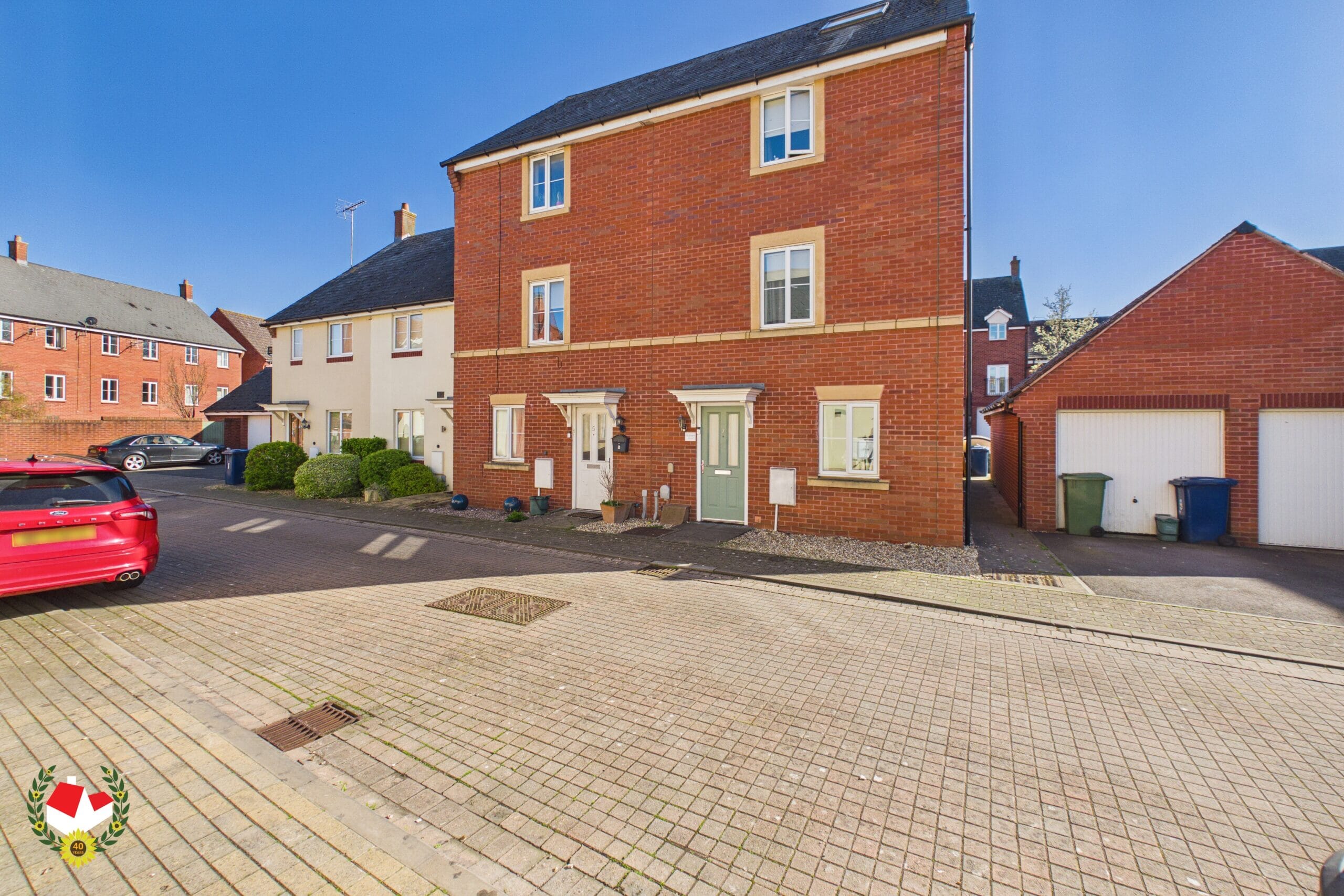 CAM04218G0-PR0395-STILL018-scaled