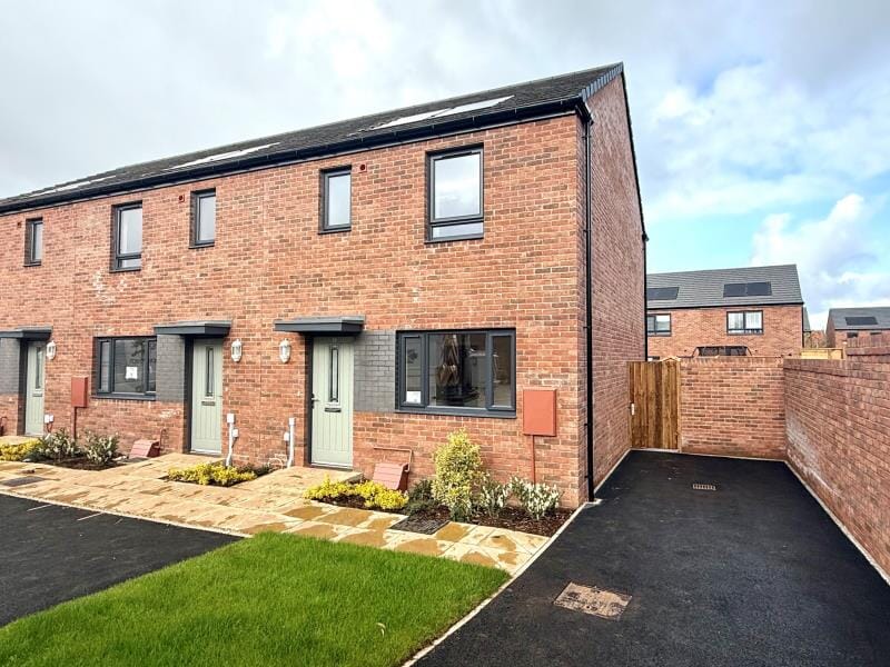 5f5e635c-9996-48f7-aa81-54ebe342ba22L01