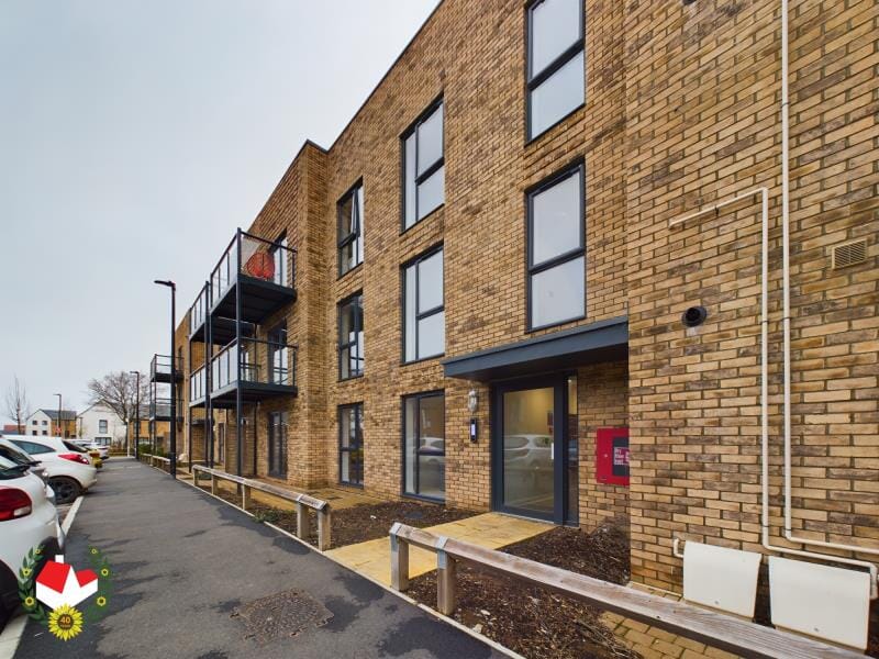 775d97a8-e64f-4c41-bdf0-a438df548097L01