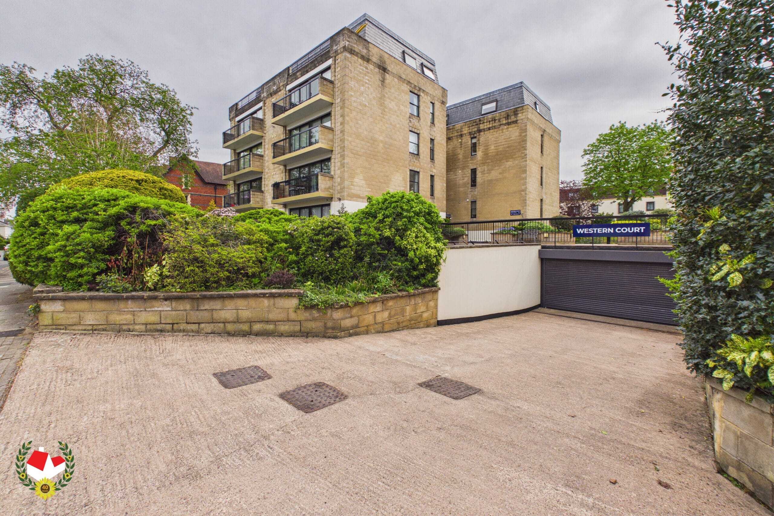 CAM04218G0-PR0400-STILL016-scaled